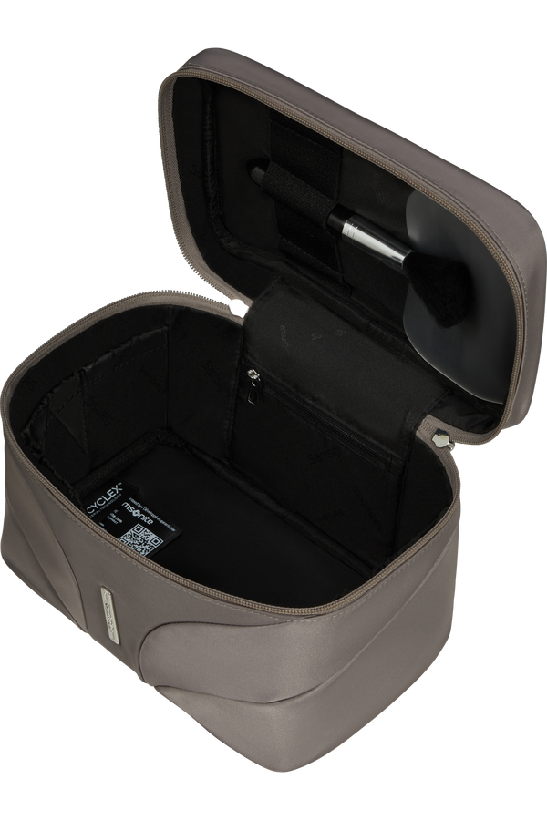 Samsonite Attrix Toilet Kit Beauty Case  Sanddyne