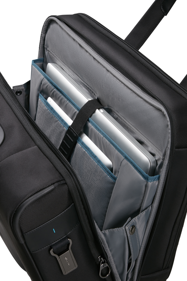 Samsonite Spectrolite 4.0 Rolling Tote Expandable 15.6'  Svart Samsonite Spectrolite 4.0 Rolling Tote Expandable 15.6'  Svart