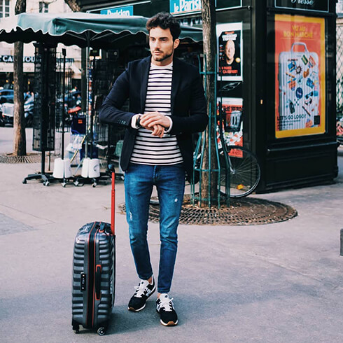 mysamsonite Light & Strong. Seriously. #TheSeriousTraveller #MySamsonite